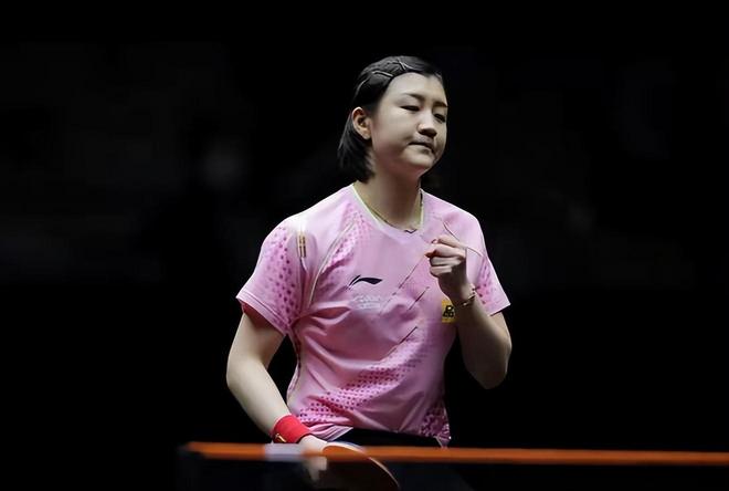 足球转会市场最新动态及趋势