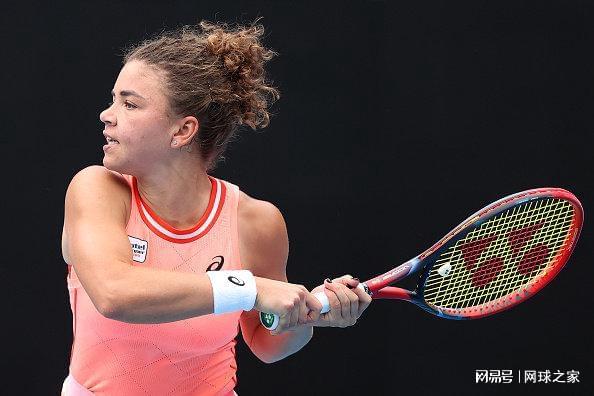 拉近与球员 拉近与球员